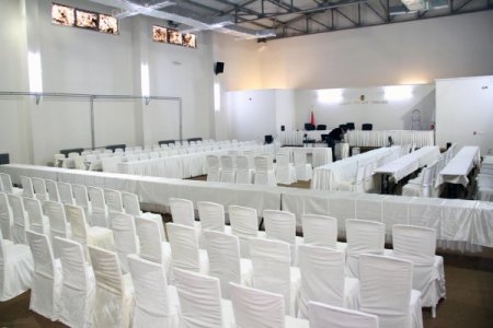 Belediye başkanlarına, düğün salonu gibi duruşma salonu