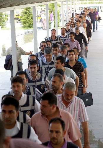 Belediye Başkanlarını Maaşa Bağladıkları İddia Edilen Çete Adliyeye Sevk Edildi