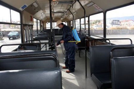 Belediye Domuz Gribine Karşı Terminal Ve Otobüsleri Dezenfekte Ediyor