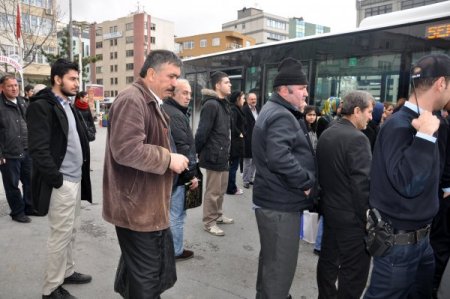 Belediye otobüsüne kayıp cüzdan rötarı