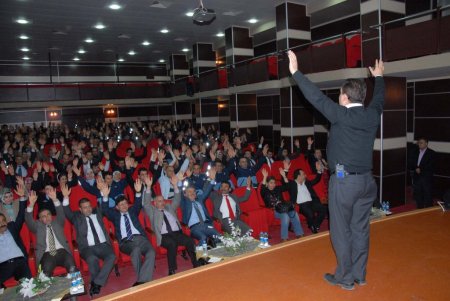 Belediye personeline 'Beden Dili ve Düşünce Okuma Teknikleri' semineri