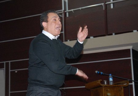 Belediye personeline 'Beden Dili ve Düşünce Okuma Teknikleri' semineri