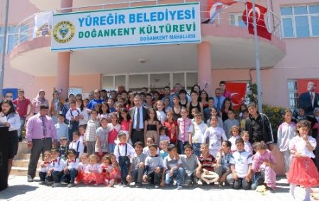 Belediyeden çadırda kalan çocuklara okul öncesi sınıf