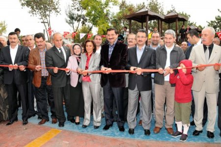 Belediye'den Çiçekli Mahallesi'ne muhtarlık binası, pazar yeri ve park