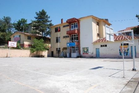 Belediyeden Kepez İlköğretim Okulu'na Arsa Bağışı