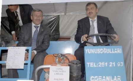 Belediyeler Fuarı'nın Açılışını Yapan Bakan Eroğlu, Patpat Motora Bindi