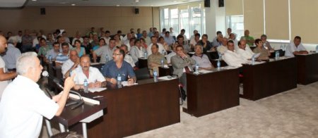 Belediyelerin 'İlaçlama Anlaşmazlığı', Adanalıyı Sivrisinekle Baş Başa Bıraktı