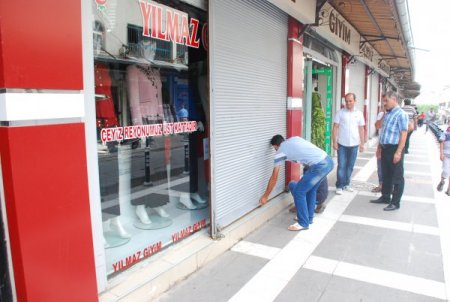 Belediye’nin güzergâh değişikliği esnafa kepenk kapattırdı