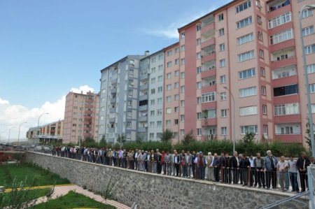 Belediyenin sattığı arsanın sahibi ortaya çıkınca 718 daire sahibi mağdur oldu