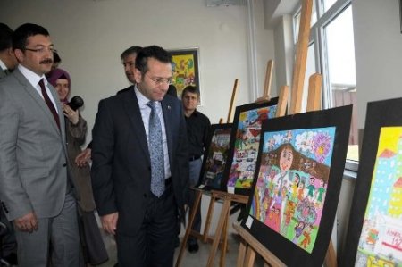 'Benim Dünyam 112' resim yarışmasında dereceye girenler ödüllendirildi