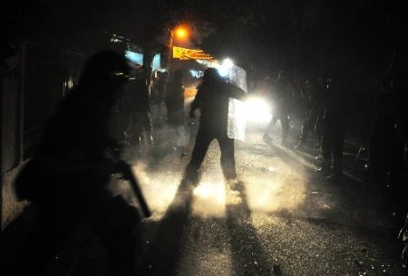 Benzin sübvansiyonunun azaltılması Endonezya'yı karıştırdı