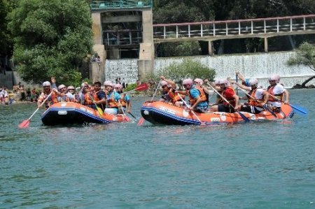Berdan Barajı'nda rafting şenliği
