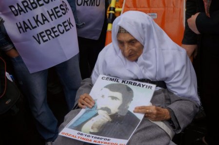 Berfo Nine Ankara Adliyesinde