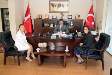 Bergama SGK heyeti Başkan Gönenç'i ziyaret etti