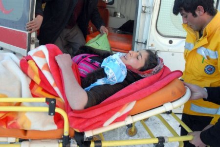 Berivan, brandayla kar üstünde 9 kilometre sürüklenerek ambulansa ulaştı