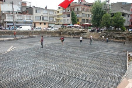 Beşikdüzü Merkez Hacı Çakmak Camii’nin Temeli Törenle Atıldı