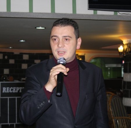 Beşikdüzü OSB’deki sanayici ve iş adamları yemekte bir araya geldi