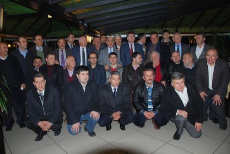 Beşikdüzü OSB’deki sanayici ve iş adamları yemekte bir araya geldi