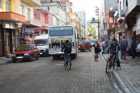 Beşikdüzü'nde selin zararı ortaya çıktı