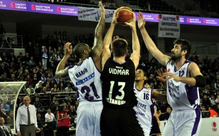 Beşiktaş, Ankara’da Hacettepe Üniversitesi’ni farklı mağlup etti