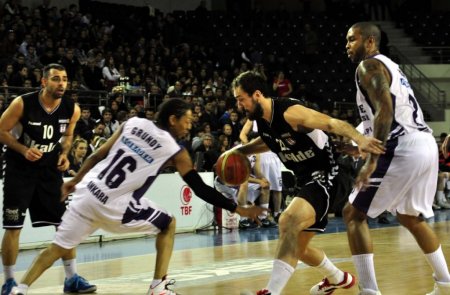 Beşiktaş, Ankara’da Hacettepe Üniversitesi’ni farklı mağlup etti