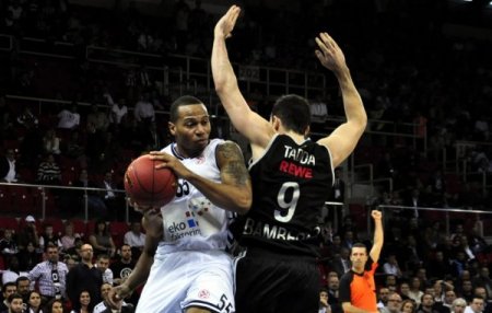 Beşiktaş, Brose Baskets'i ikinci yarıdaki etkili oyunuyla 83-72 mağlup etti