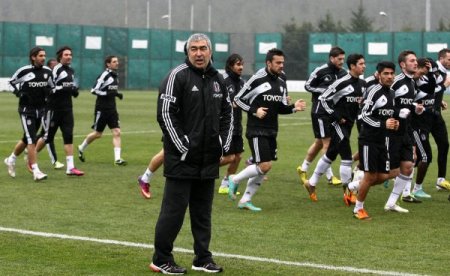 Beşiktaş, Fenerbahçe maçı hazırlıklarını sürdürdü