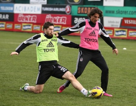 Beşiktaş, Galatasaray maçının hazırlıklarını sürdürdü