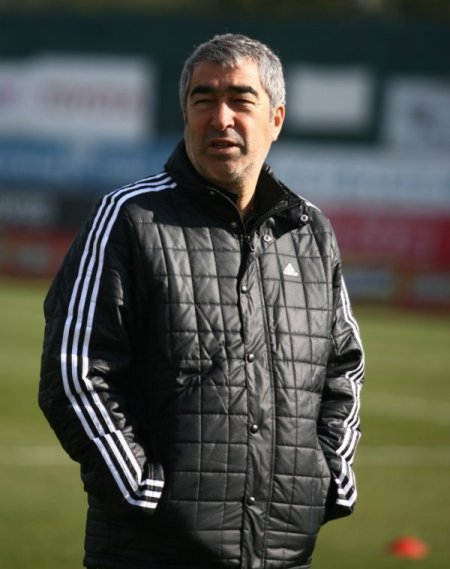 Beşiktaş, günün ilk antrenmanını yaptı