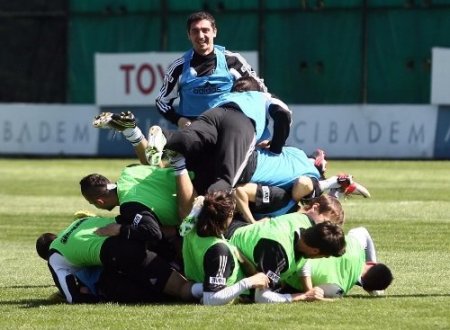 Beşiktaş, Medical Park Antalyaspor maçı hazırlıklarını sürdürdü