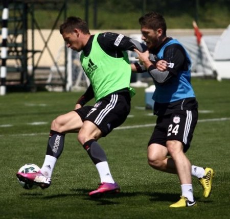 Beşiktaş, Medical Park Antalyaspor maçı hazırlıklarını sürdürdü