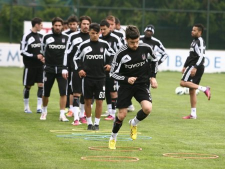 Beşiktaş, Mersin İdmanyurdu maçının hazırlıklarını sürdürdü