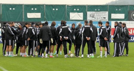 Beşiktaş, Ziraat Türkiye Kupası maçı için yarın Antalya'ya gidiyor