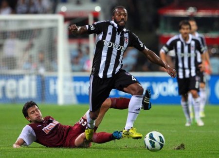 Beşiktaş: 0 - Sanica Boru Elazığspor: 0 (İlk Yarı)