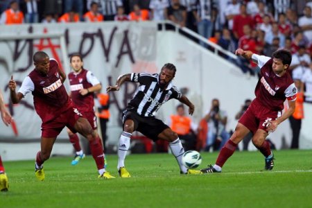 Beşiktaş: 0 - Sanica Boru Elazığspor: 0 (İlk Yarı)