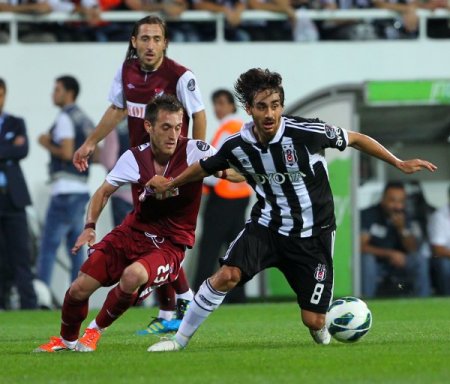 Beşiktaş: 0 - Sanica Boru Elazığspor: 0 (İlk Yarı)