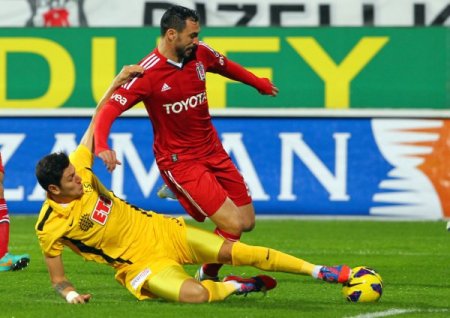 Beşiktaş: 1 - Eskişehirspor: 0 (İlk yarı)