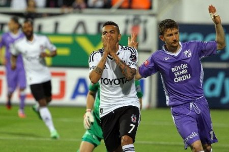 Beşiktaş: 1 - Orduspor: 0 (İlk yarı)