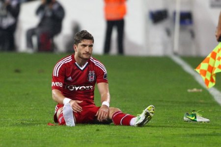 Beşiktaş: 3 - Akhisar Belediye Gençlik ve Spor: 1