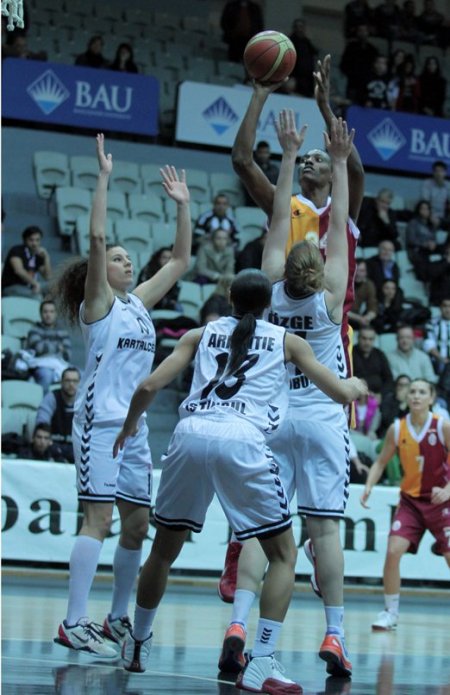 Beşiktaş: 59 - Galatasaray: 73