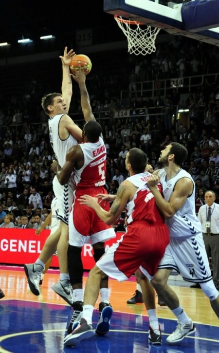 Beşiktaş: 72 - Tofaş: 55