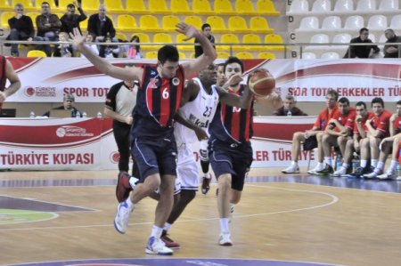 Beşiktaş: 86 – TED Ankara Kolejliler: 77