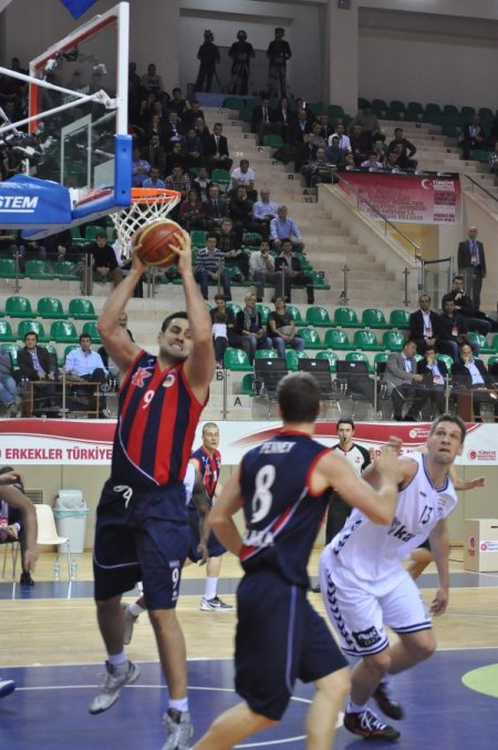 Beşiktaş: 86 – TED Ankara Kolejliler: 77