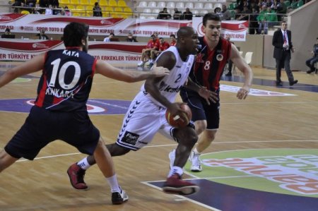 Beşiktaş: 86 – TED Ankara Kolejliler: 77