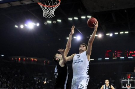 Beşiktaş Avrupa defterini galibiyetle açtı