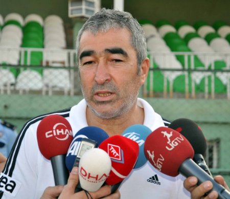 Beşiktaş Dostluk Maçında Kırklarelispor'u Gole Boğdu