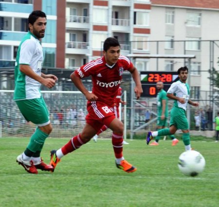 Beşiktaş Dostluk Maçında Kırklarelispor'u Gole Boğdu