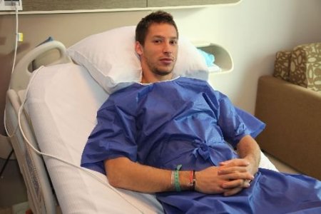 Beşiktaşlı Futbolcu Holosko, Ameliyat Oldu