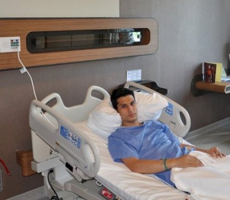 Beşiktaşlı Uysal ve Özkan ameliyat oldu