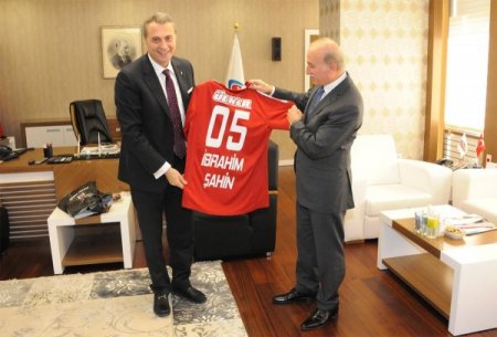 Beşiktaş'ta Başkan Fikret Orman TRT Genel Müdürü’nü ziyaret etti